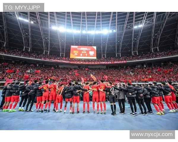 中国签约足球明星签字活动引发球迷热潮与媒体关注